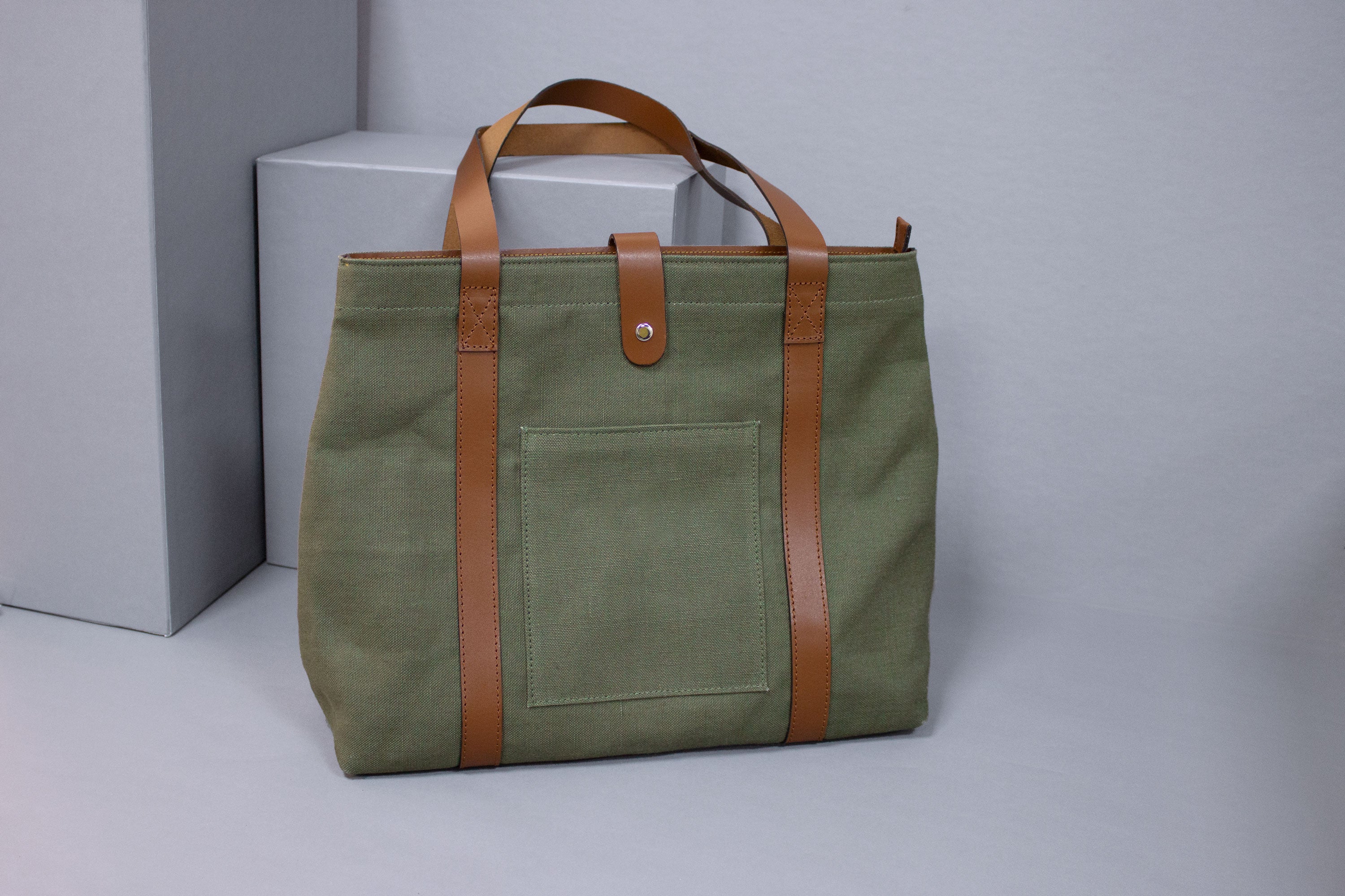 Karma Tote Bag - Leynard