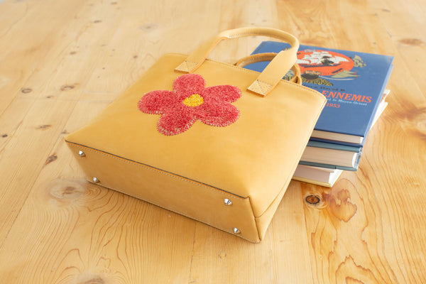 Yassou × Le Temps Brodé Small Bag - Lyliad